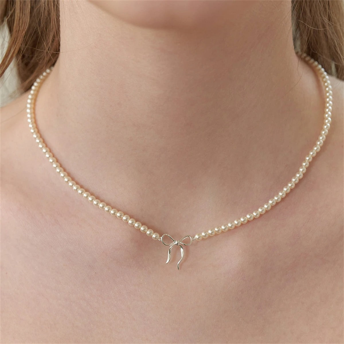 Elegant Beaded Pearl Bow Pendant Necklace – 18K Gold Plated