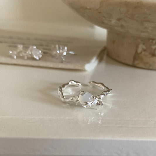 Elegant Opal & Clear Flower Design | Adjustable Feminine Sparkle |925 Sterling Silver 18k Gold Plated  Open Finger Ring